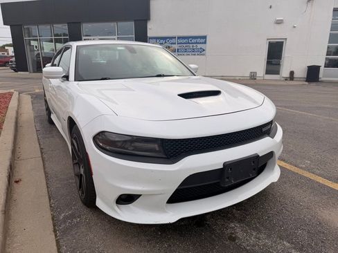 Used 2019 Dodge Charger R/T w/ Cold Weather Package RWD image 3