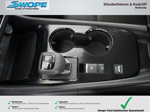 Used 2025 Nissan Rogue SV image 25