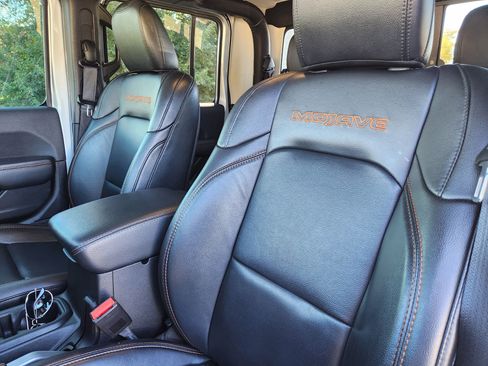 Used 2022 Jeep Gladiator Mojave image 24