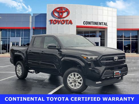Used 2025 Toyota Tacoma SR image 1