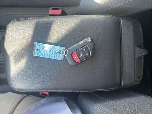 Used 2024 Jeep Wrangler Sahara image 23