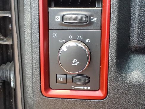 Used 2016 RAM 1500 Rebel AWD/4WD image 13