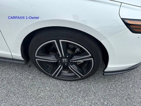 Used 2024 Honda Accord Sport image 2