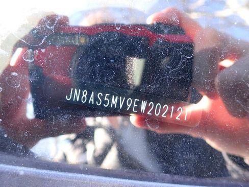 Used 2014 Nissan Rogue S image 36