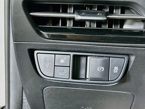 Used 2024 Kia EV6 Wind w/ Wind Technology Package RWD image 17