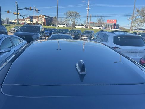 Used 2017 Honda CR-V EX image 4