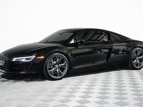 Used 2014 Audi R8 V8 image 17