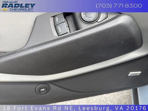 Used 2018 Chevrolet Camaro LT w/ Technology Package RWD image 13