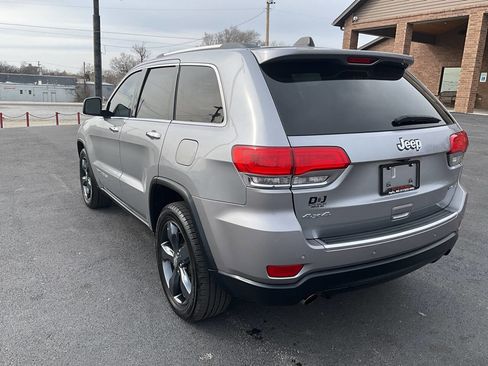 Used 2014 Jeep Grand Cherokee Limited w/ Luxury Group II image 3
