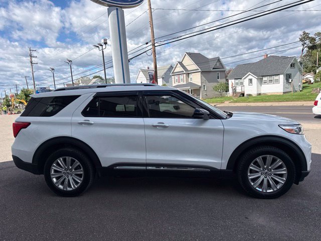 Used 2022 Ford Explorer Limited w/ Equipment Group 301A AWD/4WD image 5