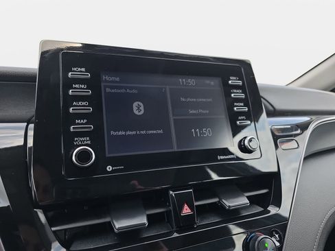 Used 2024 Toyota Camry SE image 20