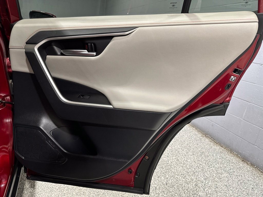 Used 2019 Toyota RAV4 Adventure AWD/4WD image 19