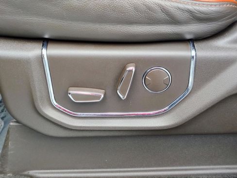 Used 2017 Ford F350 King Ranch w/ FX4 Off-Road Package image 32