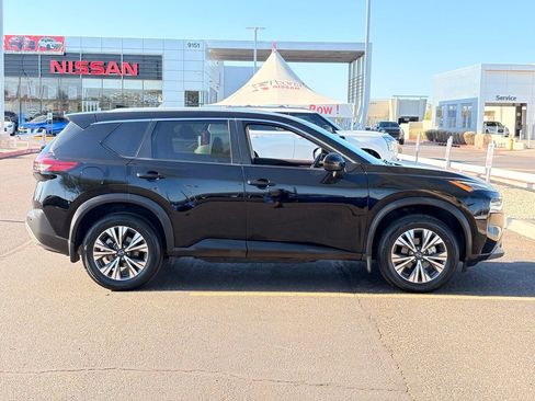 Certified 2022 Nissan Rogue SV w/ SV Premium Package FWD image 7