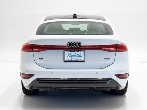 Used 2025 Audi A6 e-tron Premium w/ Ultra Package AWD/4WD image 33