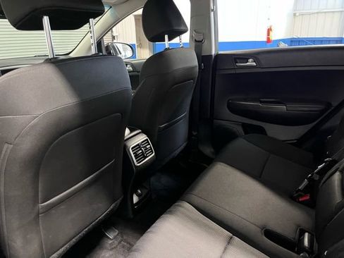 Used 2022 Kia Sportage LX FWD image 16