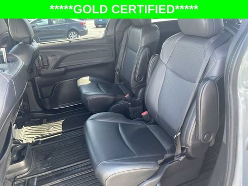 Used 2022 Toyota Sienna XLE Woodland Edition AWD/4WD image 31