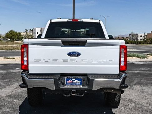 Used 2025 Ford F250 XLT image 7