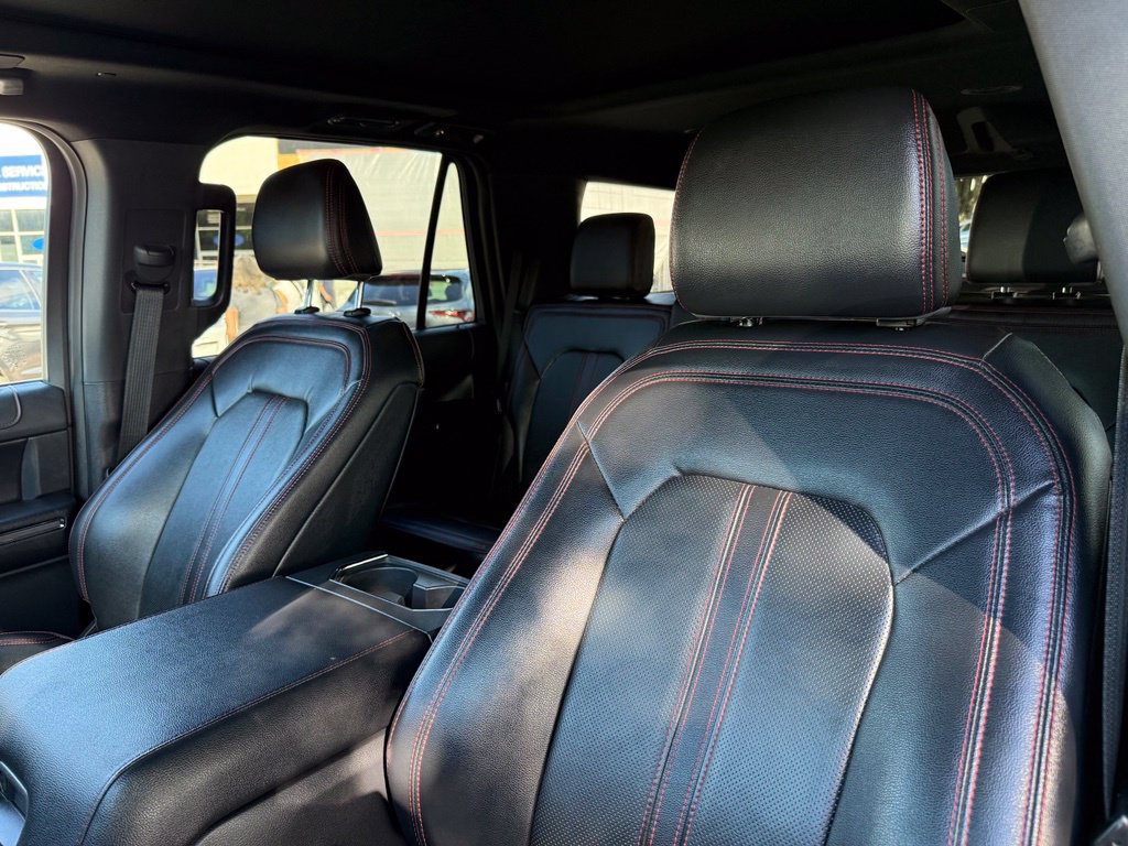Used 2023 Ford Expedition Limited AWD/4WD image 23