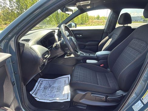 Used 2024 Honda HR-V Sport image 25