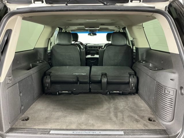 Used 2011 GMC Yukon XL Denali AWD/4WD image 28