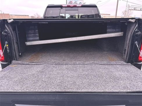 Used 2022 GMC Sierra 1500 AT4 w/ AT4 Premium Package image 27