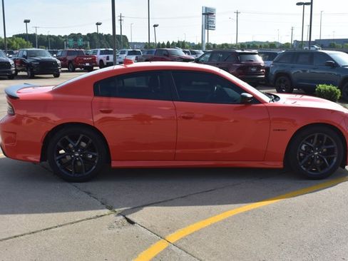 Used 2021 Dodge Charger R/T w/ Blacktop Package RWD image 4