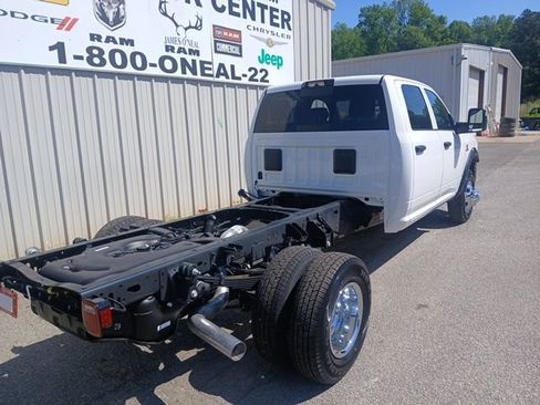 New 2026 RAM 3500 Tradesman image 3