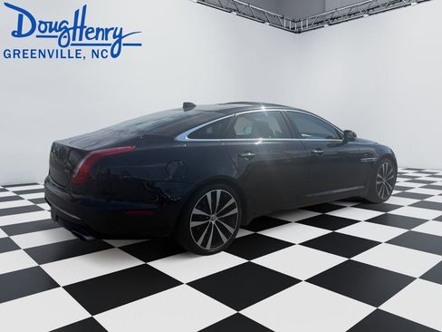 Used 2019 Jaguar XJ L Portfolio image 5