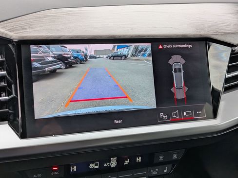 Used 2023 Audi Q4 e-tron Premium Plus w/ Premium Plus image 19