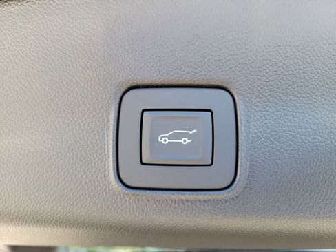 New 2026 Chevrolet TrailBlazer RS w/ Convenience Package FWD image 9