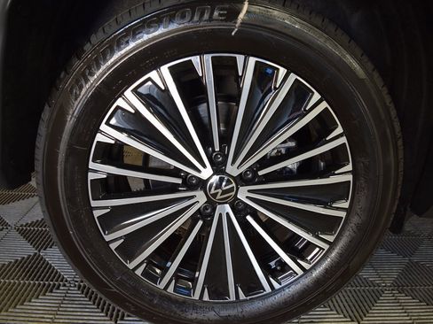 New 2025 Volkswagen Tiguan S image 11