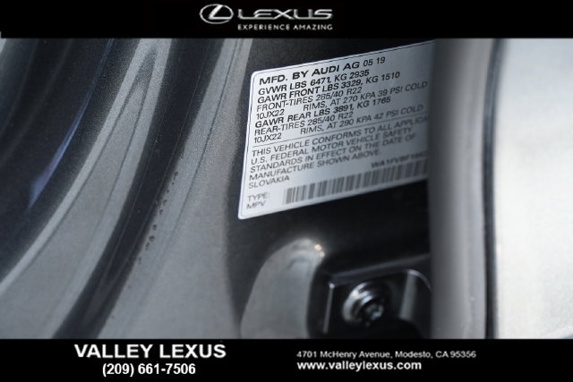 Used 2019 Audi Q8 Prestige w/ Luxury Package AWD/4WD image 22