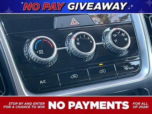 Used 2023 Kia Sorento LX image 17