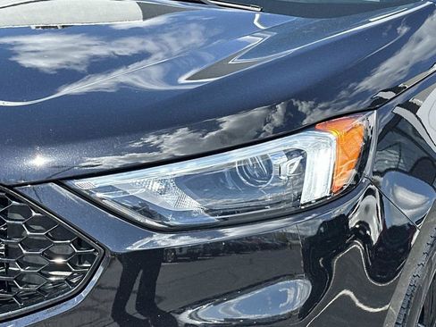 Used 2023 Ford Edge ST-Line AWD/4WD image 8
