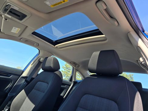 Used 2023 Honda Civic EX image 28