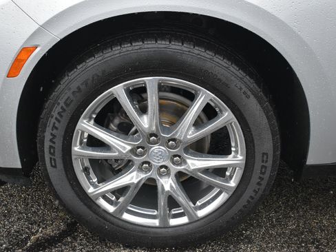 Used 2022 Buick Enclave Essence w/ Experience Buick Package image 11