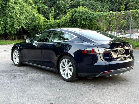 Used 2013 Tesla Model S Performance image 5