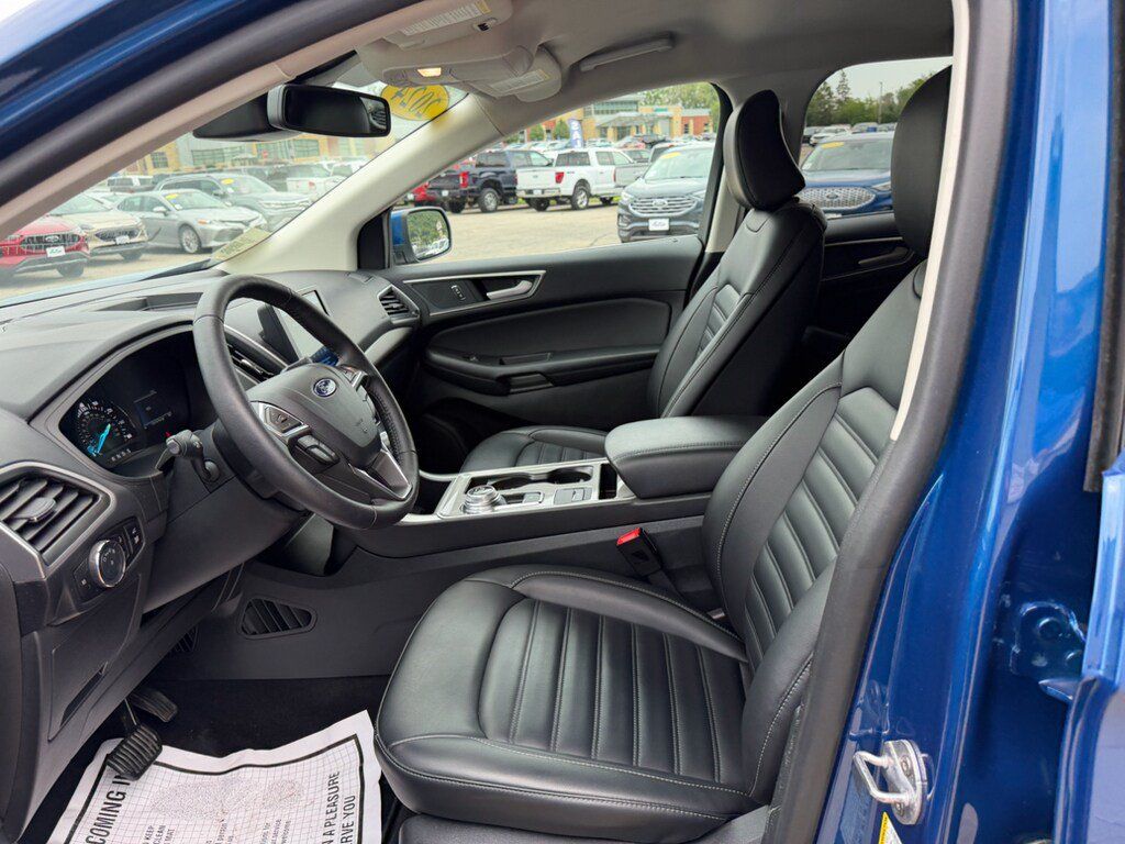 Used 2024 Ford Edge SEL w/ Convenience Package AWD/4WD image 9