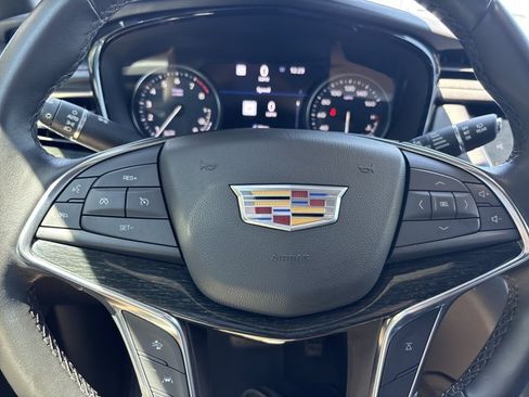 Used 2022 Cadillac XT5 Premium Luxury w/ Technology Package FWD image 28