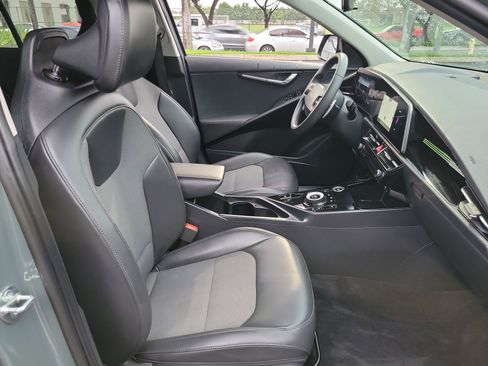 Used 2025 Kia Niro Wind image 18