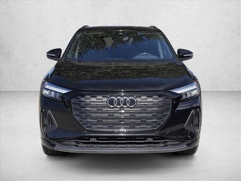 Certified 2024 Audi Q4 e-tron Premium image 2