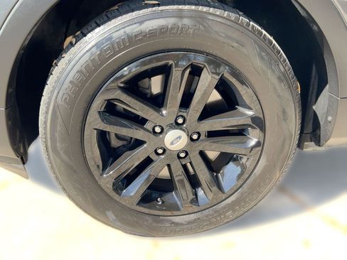 Used 2015 Ford Explorer XLT w/ Equipment Group 202A image 11