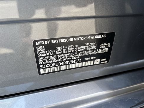 Used 2024 BMW X5 xDrive40i w/ Executive Package image 38