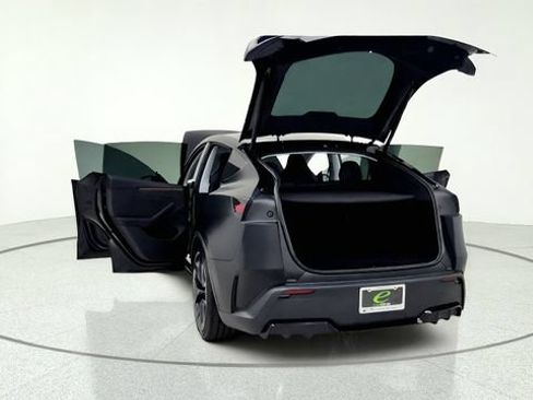 Used 2026 Tesla Model Y Performance AWD/4WD image 17