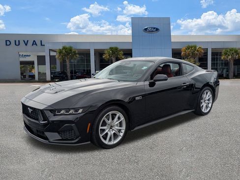 Used 2024 Ford Mustang GT Premium image 8