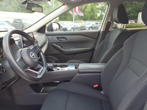 Used 2024 Nissan Rogue S FWD image 5