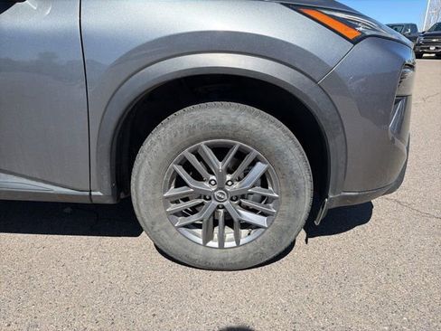 Used 2024 Nissan Rogue S image 12