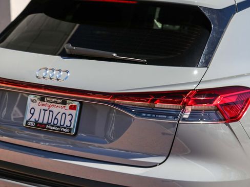 Used 2024 Audi Q4 e-tron Premium w/ Convenience Package RWD image 8