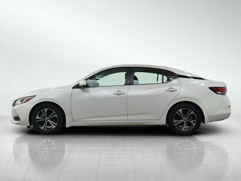 Used 2022 Nissan Sentra SV image 3